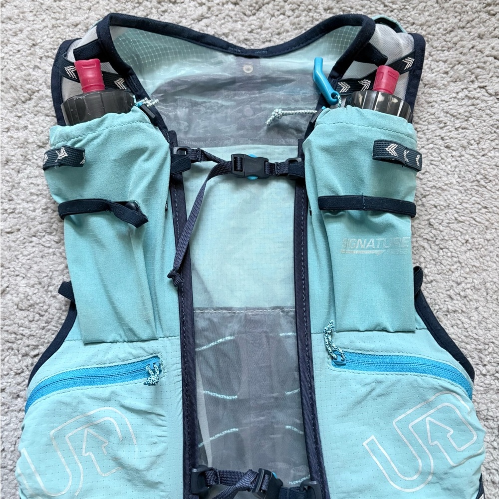Ultimate Direction Women’s Running Race Vest - S/M - Picture 4 of 6